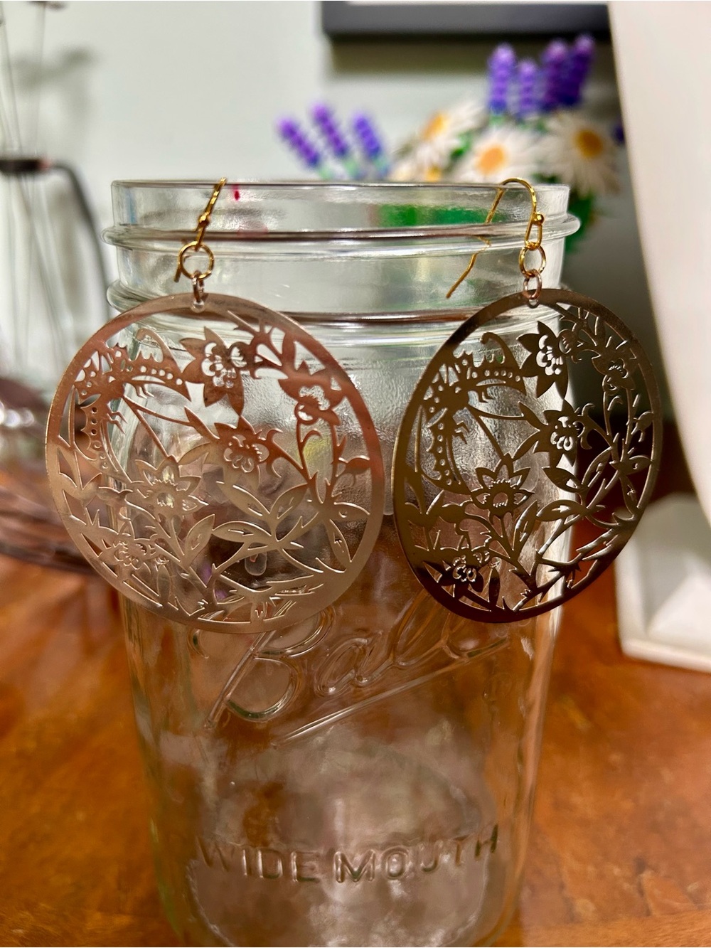 Filigree Floral Cutout Hoop Earrings - Gold Tone